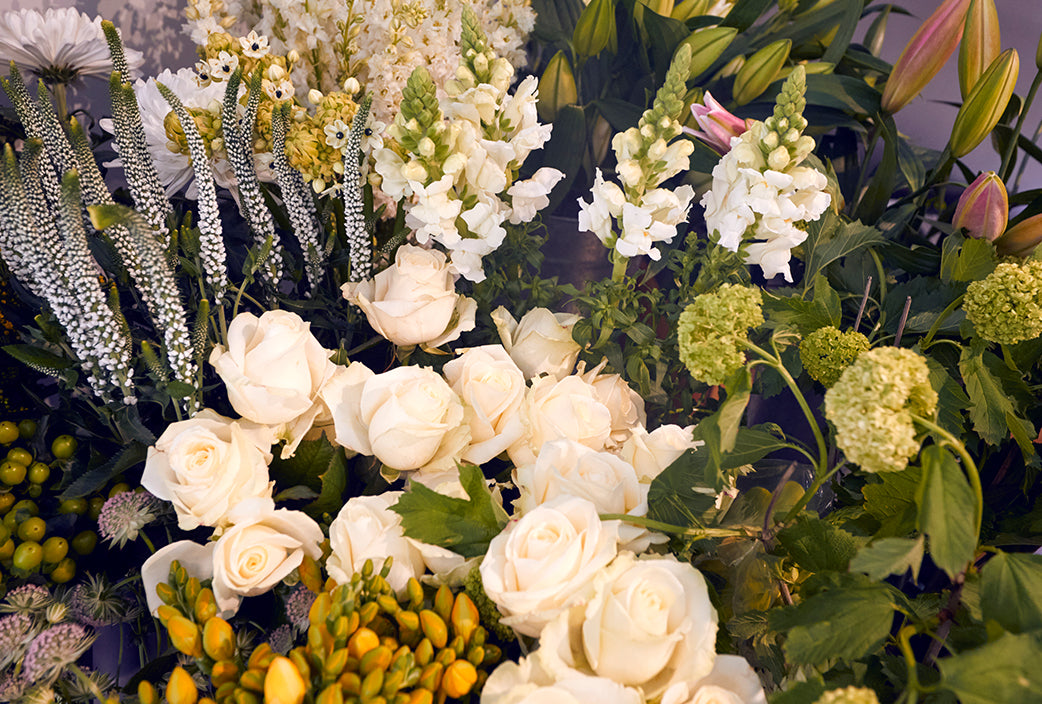 Significado de las flores en un funeral: Te ayudamos a elegir el homenaje perfecto