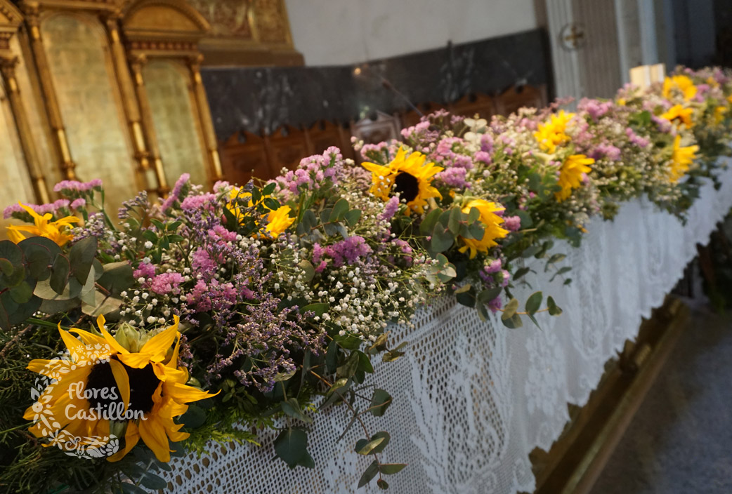 GUIRNALDA-CON-LIMONIUM-Y-GIRASOLES