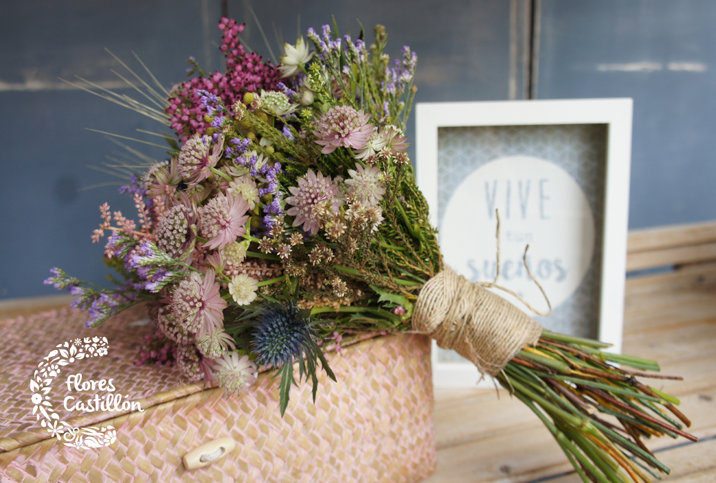 ramo-de-novia-astilbe-astrantia