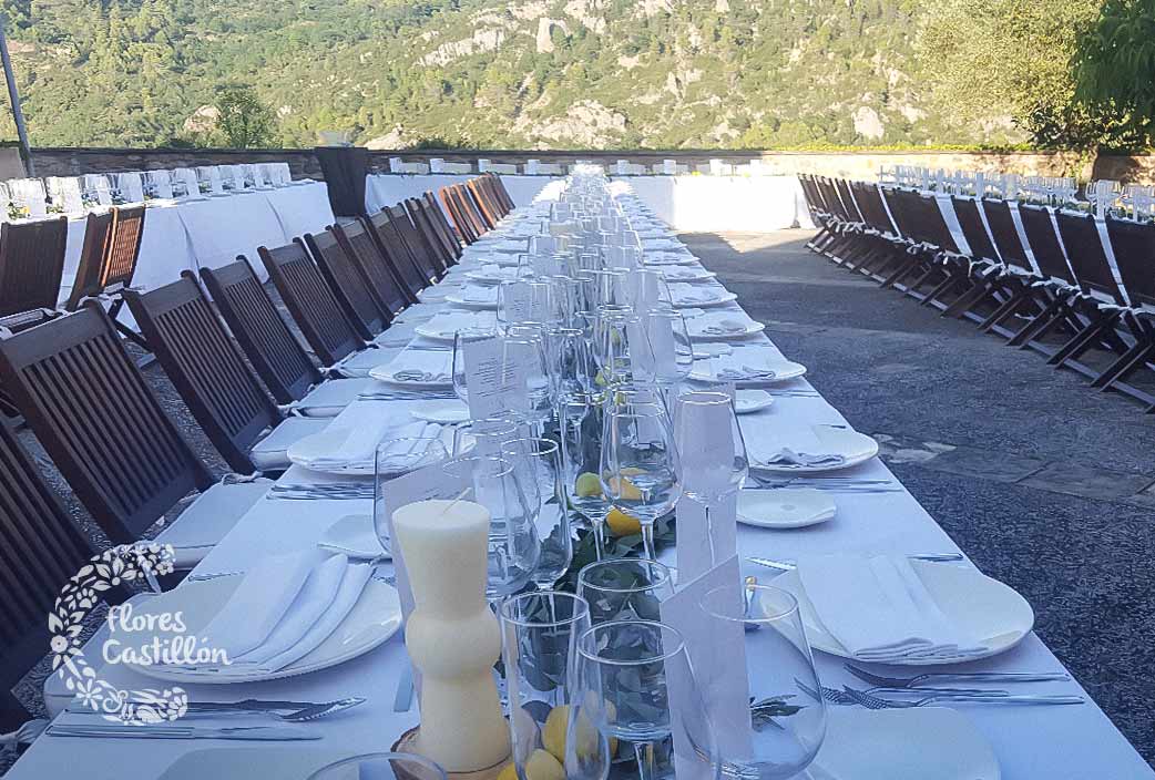 decoracion de mesas de banquete en liguerre de cinca