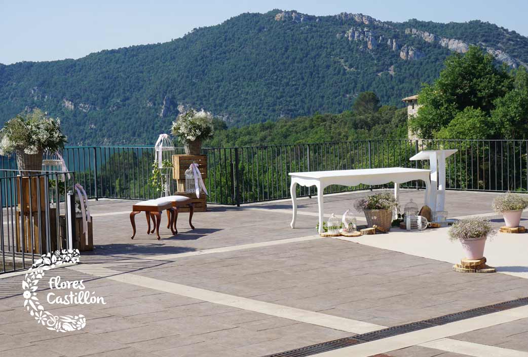 Bodas-en-ligüerre-de-cinca-DECORACION-PARA-UNA-BODA-ENCANTADORA-CON-JAULAS