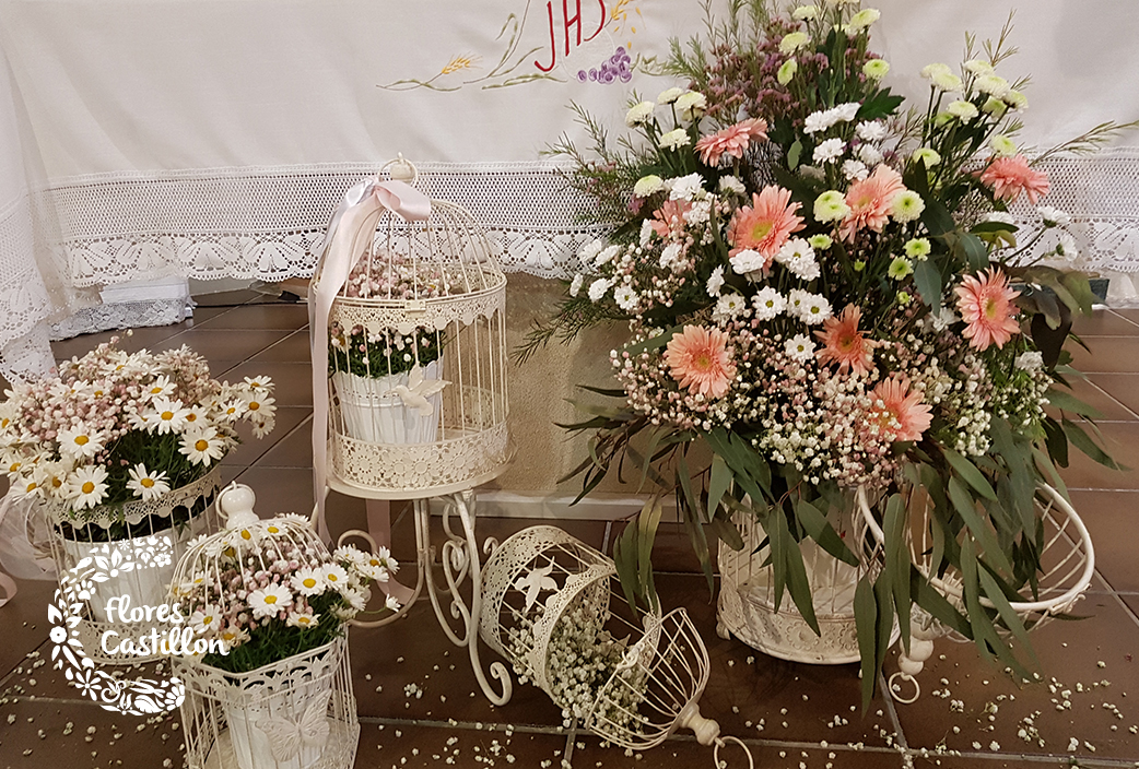 Ideas de Decoración con Flores para Comunión