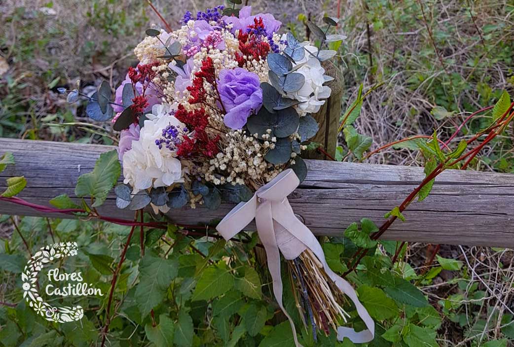 ramo de novia con flores preservadas